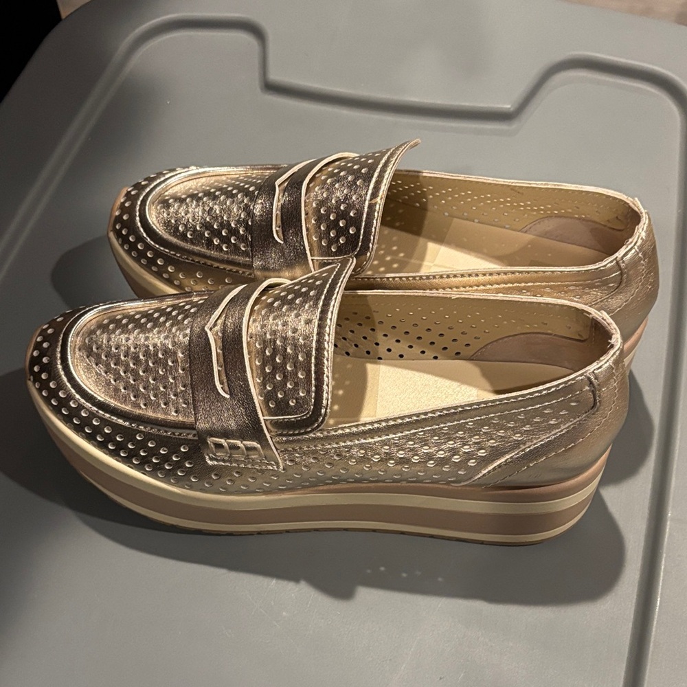 Dolce Vita Shiny Gold Perforated leather Loafers